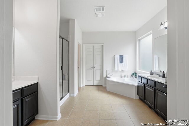 Image 32 of 50 For 4543 Lugo