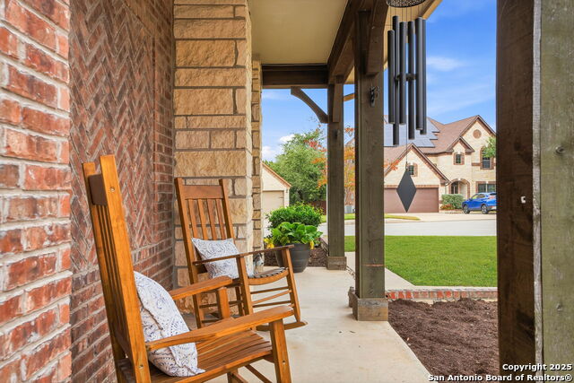 Image 4 of 50 For 4543 Lugo