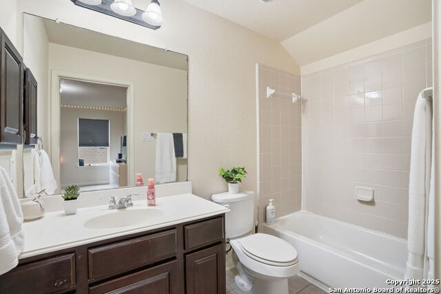 Image 43 of 50 For 4543 Lugo