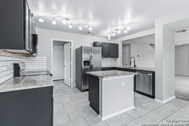 Image 8 of 25 For 7235 Dwarf Palm