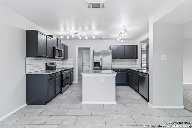 Image 9 of 25 For 7235 Dwarf Palm