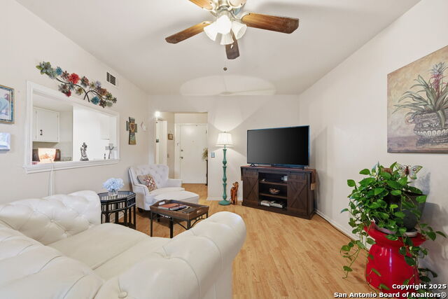 Image 5 of 27 For 11906 Persuasion  35