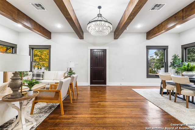 Image 17 of 55 For 339 Elsmere Pl W