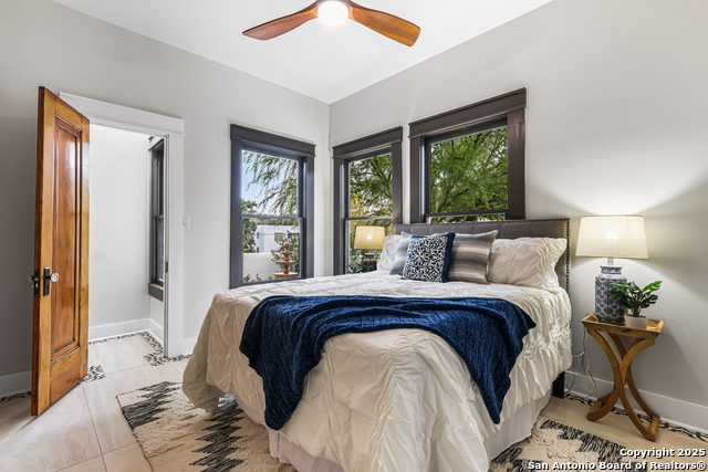 Image 30 of 55 For 339 Elsmere Pl W