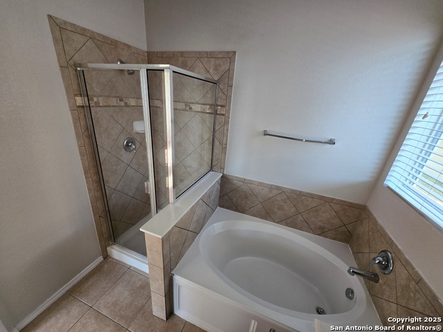 Image 10 of 20 For 225 Country Vale