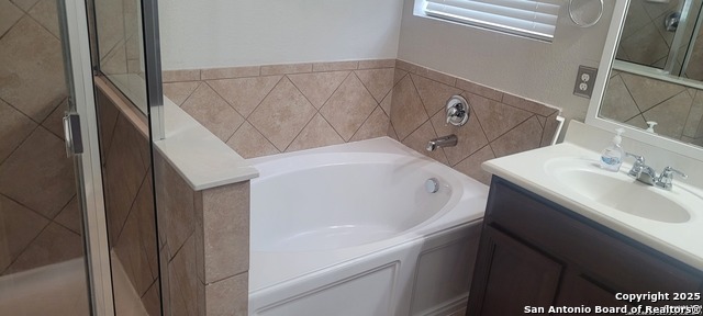 Image 11 of 20 For 225 Country Vale