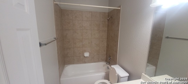 Image 15 of 20 For 225 Country Vale