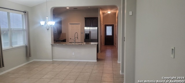 Image 3 of 20 For 225 Country Vale