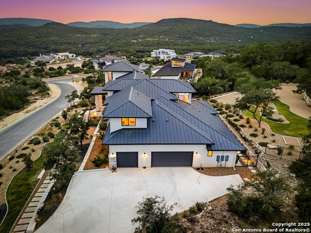 Listing photo id 8 for 23315 Ebner Rdg