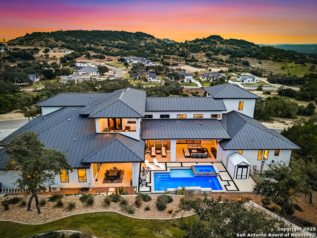 Listing photo id 9 for 23315 Ebner Rdg