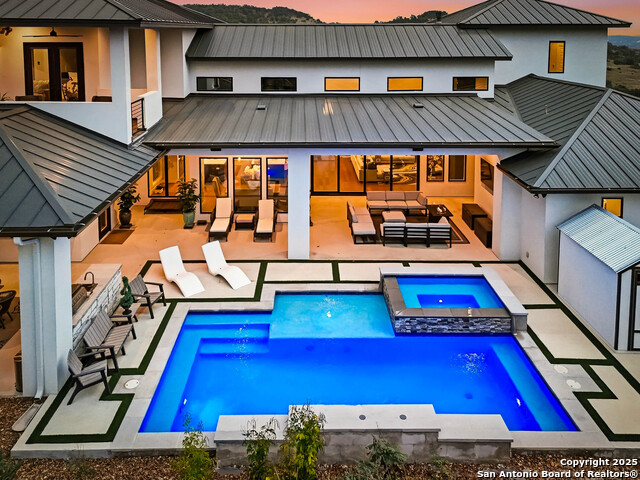 Listing photo id 10 for 23315 Ebner Rdg