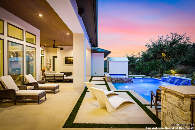 Listing photo id 80 for 23315 Ebner Rdg