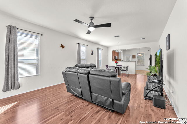 Image 10 of 39 For 11910 Dove Ranch