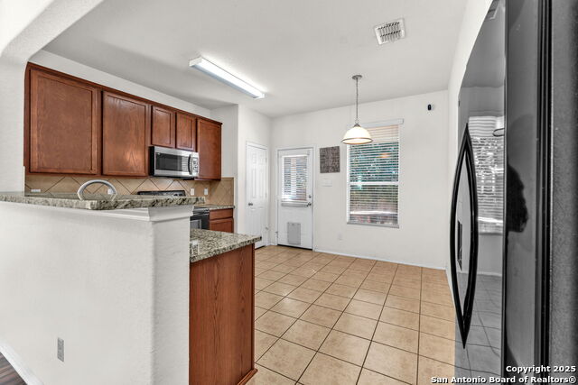 Image 13 of 39 For 11910 Dove Ranch