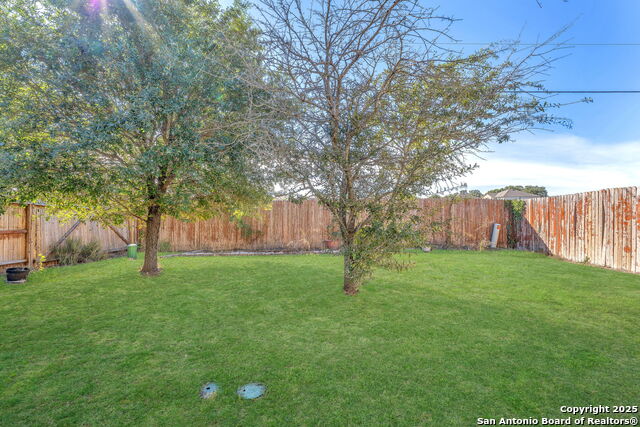 Image 34 of 39 For 11910 Dove Ranch