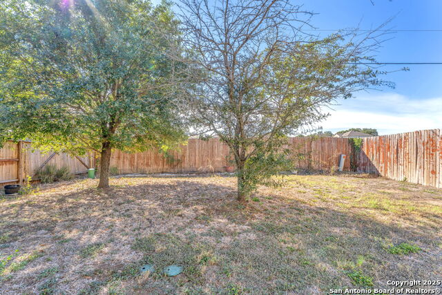 Image 35 of 39 For 11910 Dove Ranch