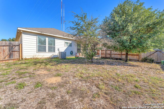 Image 37 of 39 For 11910 Dove Ranch