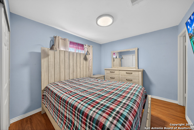 Image 16 of 28 For 9714 Valley Crest