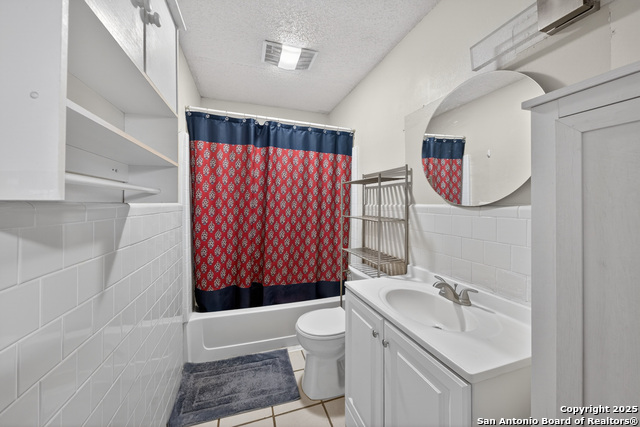 Image 18 of 28 For 9714 Valley Crest