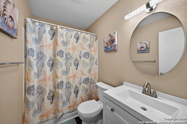 Image 20 of 28 For 9714 Valley Crest