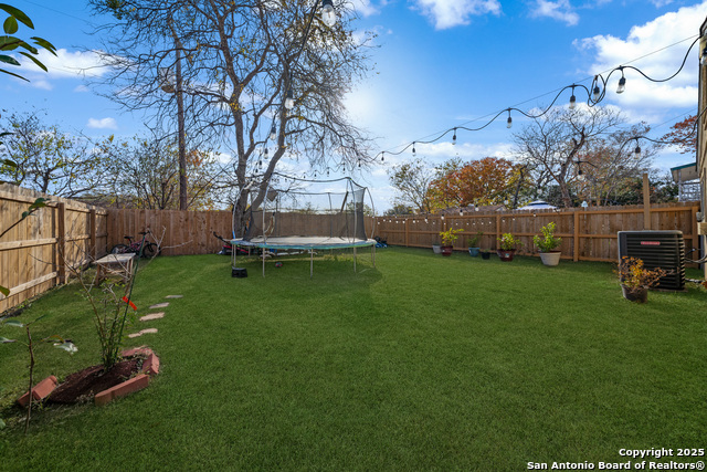 Image 25 of 28 For 9714 Valley Crest