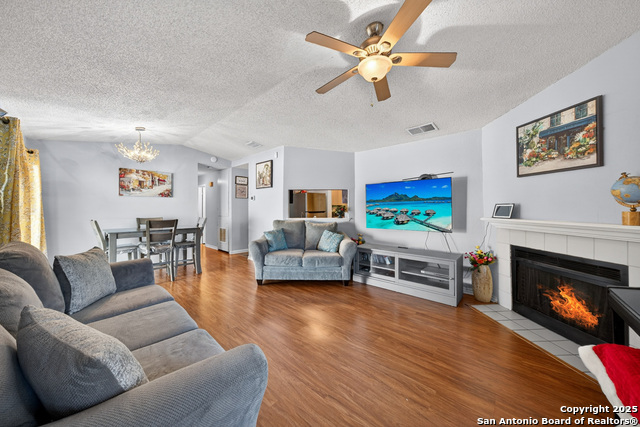 Image 4 of 28 For 9714 Valley Crest