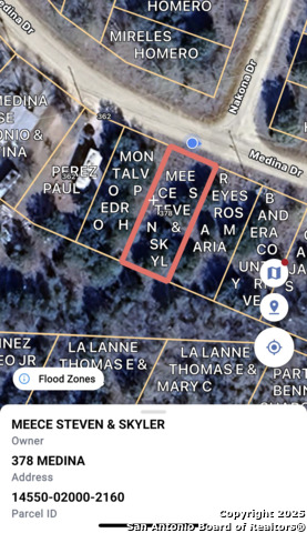 Listing photo id 4 for 378 Medina  