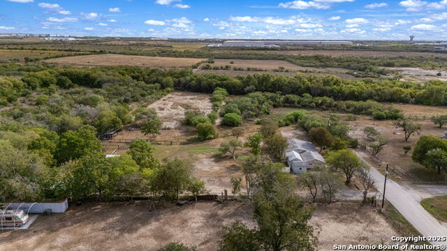 Image 5 of 20 For 5455 Uecker  