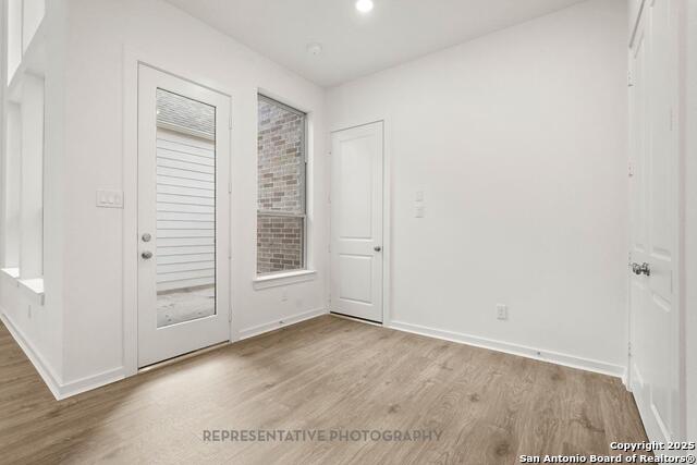 Image 19 of 24 For 12326 Barrymore