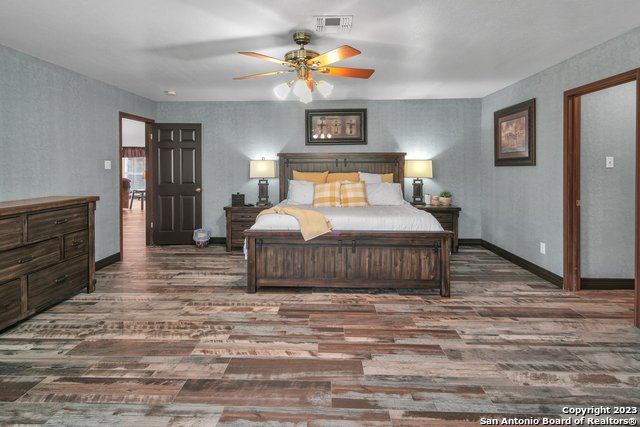 Image 30 of 64 For 2112 Eichman Rd