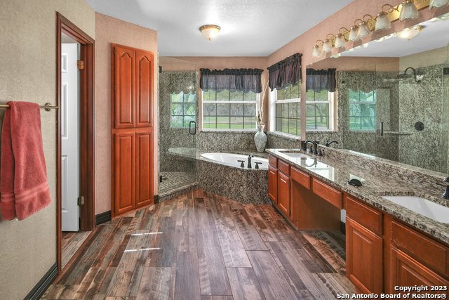 Image 32 of 64 For 2112 Eichman Rd