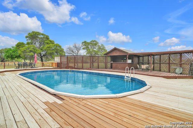 Image 43 of 64 For 2112 Eichman Rd