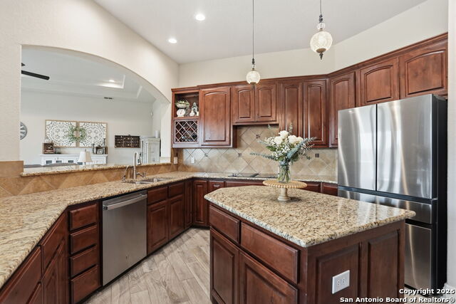 Image 36 of 81 For 426 County Road 2801 W