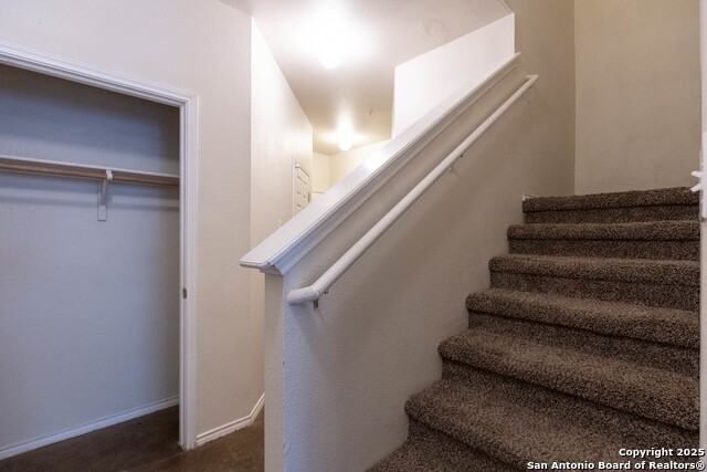 Image 11 of 26 For 10711 Mathom Landing  3