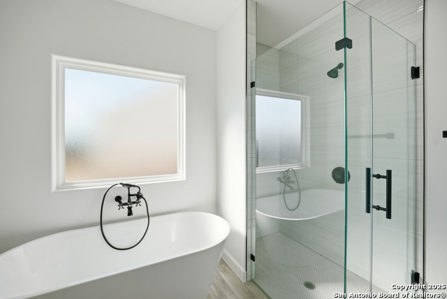 Image 26 of 41 For 207 Deer Oaks