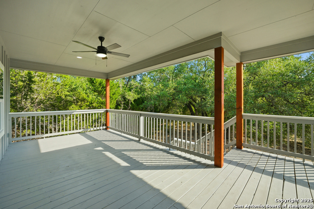 Image 35 of 41 For 207 Deer Oaks