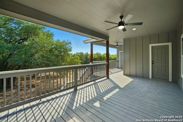 Image 36 of 41 For 207 Deer Oaks