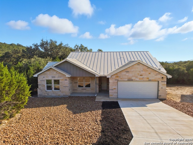 Image 6 of 41 For 207 Deer Oaks