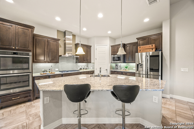 Image 20 of 61 For 2006 Buckner Pass