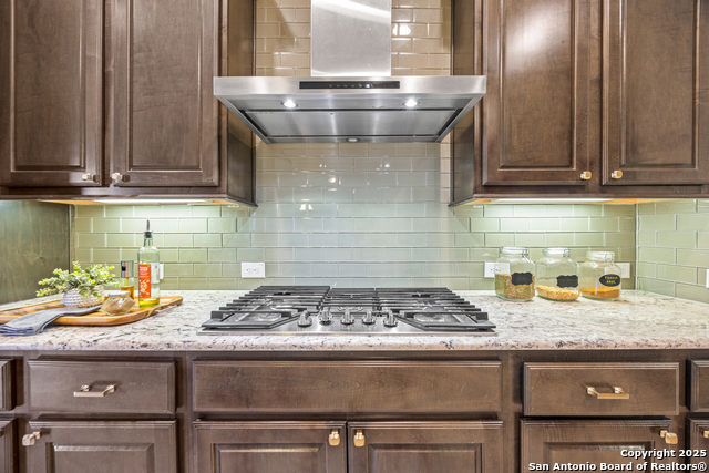 Image 22 of 61 For 2006 Buckner Pass