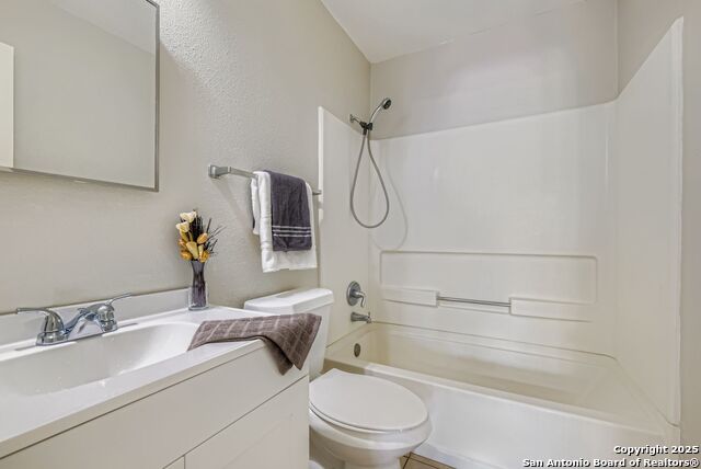 Image 13 of 22 For 5934 Summer Fest Drive