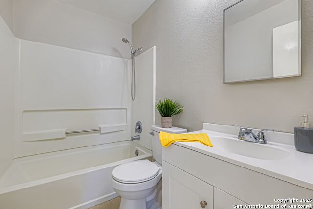 Image 18 of 22 For 5934 Summer Fest Drive