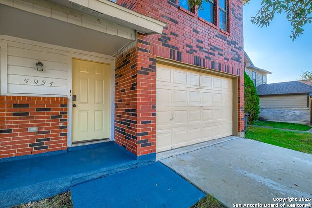 Image 3 of 22 For 5934 Summer Fest Drive