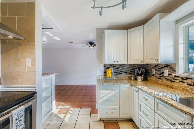 Image 8 of 22 For 5934 Summer Fest Drive