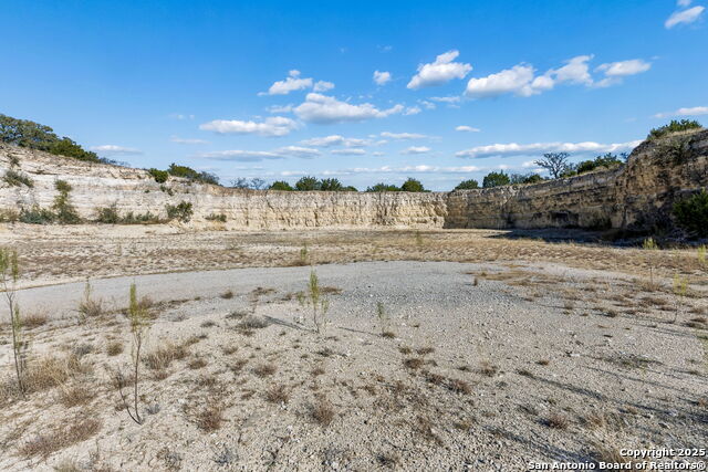 Image 10 of 14 For 944 Metzger  