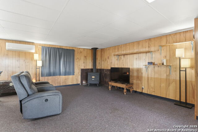 Image 15 of 53 For 10000 Rebecca Creek Rd