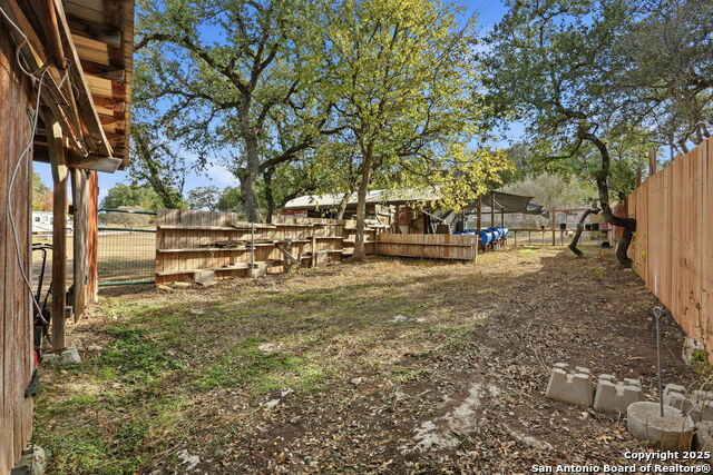 Image 43 of 53 For 10000 Rebecca Creek Rd