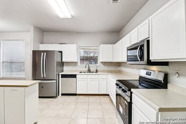 Image 10 of 25 For 21402 Encino Lookout