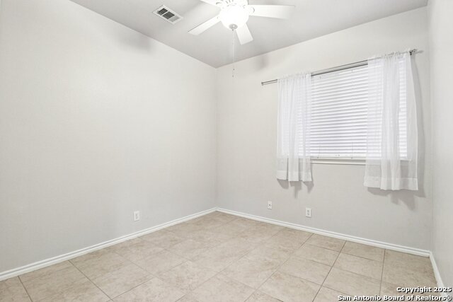 Image 14 of 25 For 21402 Encino Lookout