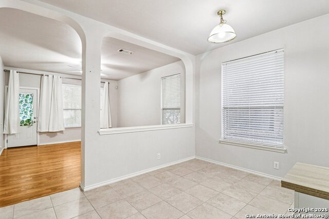 Image 19 of 25 For 21402 Encino Lookout